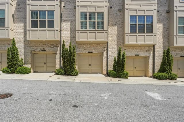 615 Broadview Place NE, Atlanta, GA 30324