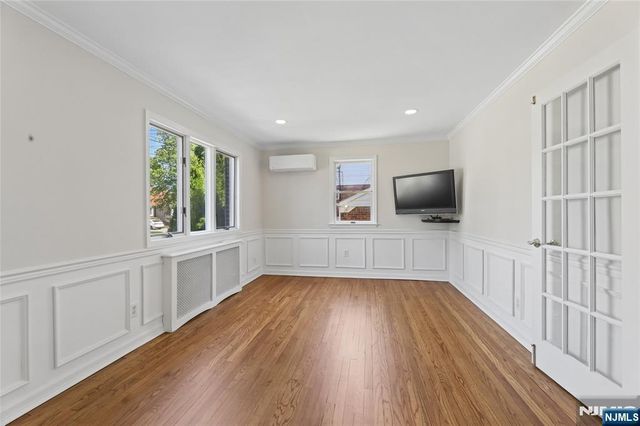 35-10 Ferry Heights, Fair Lawn, NJ 07410
