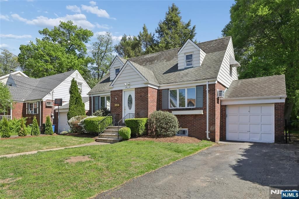 35-10 Ferry Heights, Fair Lawn, NJ 07410