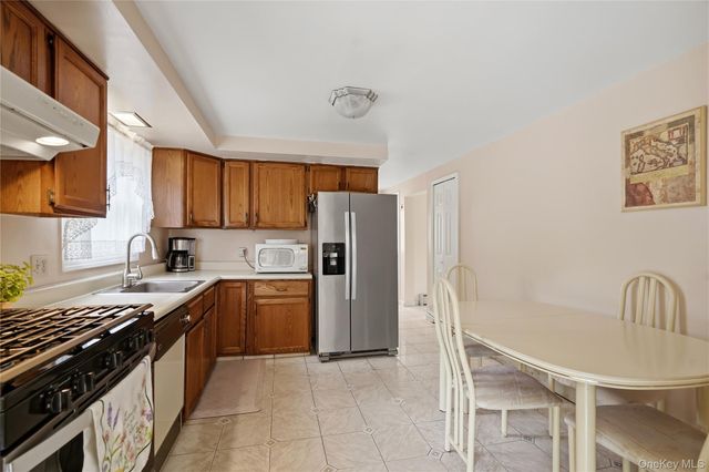 67 Sherwood Drive, Larchmont, NY 10538