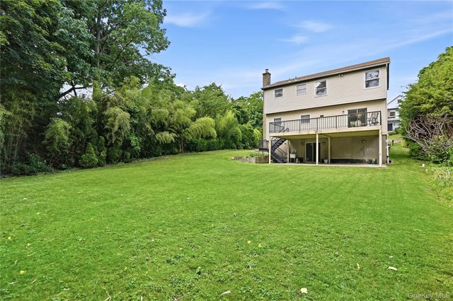 67 Sherwood Drive, Larchmont, NY 10538