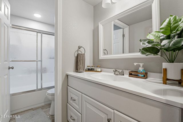 4113 ROXBURY Drive, El Paso, TX 79922