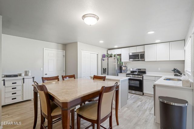 4113 ROXBURY Drive, El Paso, TX 79922