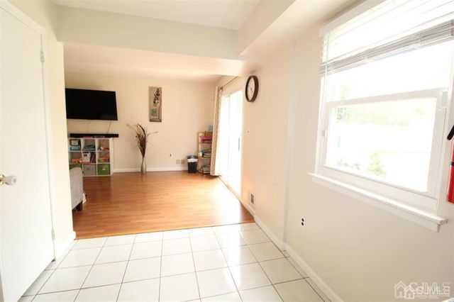 47 Linden Lane, Plainsboro, NJ 08536