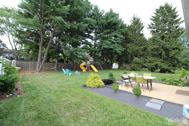 47 Linden Lane, Plainsboro, NJ 08536