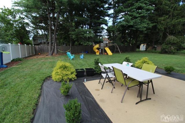 47 Linden Lane, Plainsboro, NJ 08536