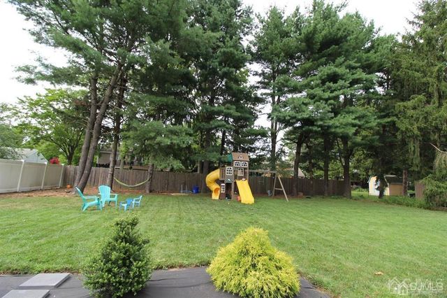 47 Linden Lane, Plainsboro, NJ 08536