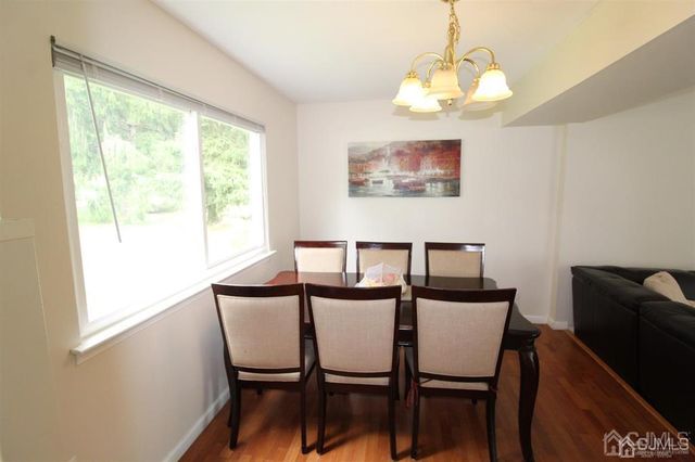 47 Linden Lane, Plainsboro, NJ 08536