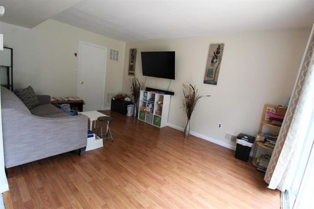 47 Linden Lane, Plainsboro, NJ 08536
