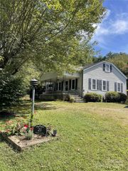 21 Byrd Lane, Brevard, NC 28712