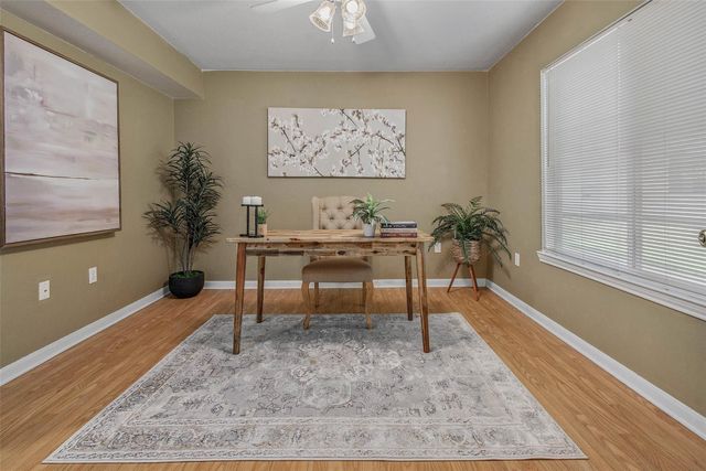 517 Southwest Parkway 103, College Station, TX 77840