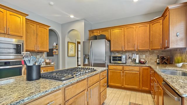 621 SUGARBUSH CV S, Collierville, TN 38017