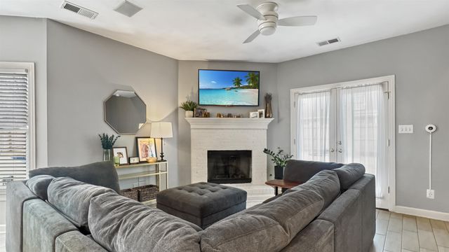 621 SUGARBUSH CV S, Collierville, TN 38017