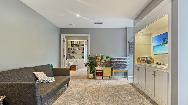 621 SUGARBUSH CV S, Collierville, TN 38017