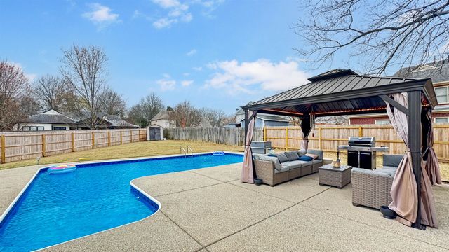 621 SUGARBUSH CV S, Collierville, TN 38017