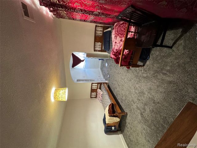 8059 Freda Street, Detroit, MI 48204