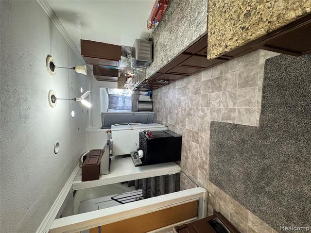 8059 Freda Street, Detroit, MI 48204