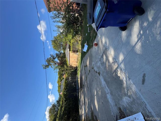 8059 Freda Street, Detroit, MI 48204