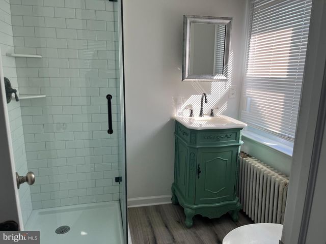 2 EAST AVE, Pitman, NJ 08071