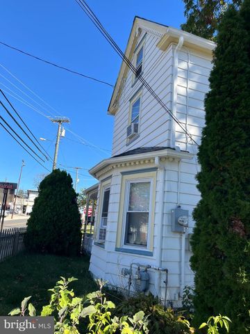 2 EAST AVE, Pitman, NJ 08071