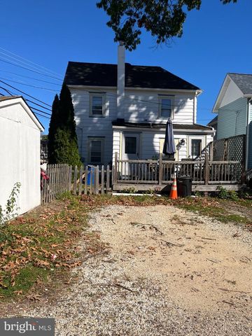 2 EAST AVE, Pitman, NJ 08071