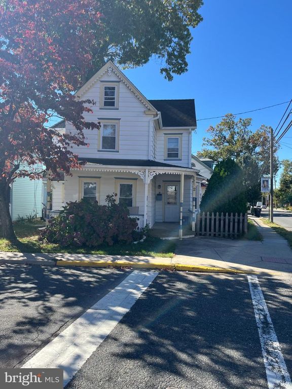 2 EAST AVE, Pitman, NJ 08071