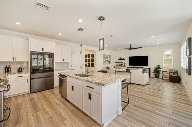 4518 Drowsy Water Way, Folsom, CA 95630