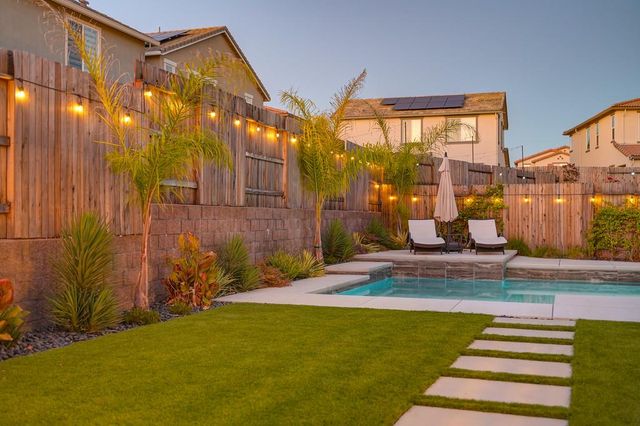 4518 Drowsy Water Way, Folsom, CA 95630
