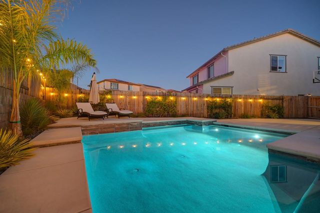 4518 Drowsy Water Way, Folsom, CA 95630