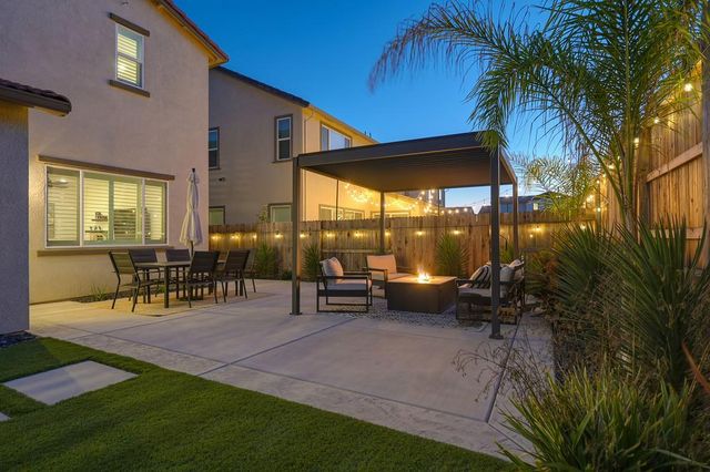 4518 Drowsy Water Way, Folsom, CA 95630