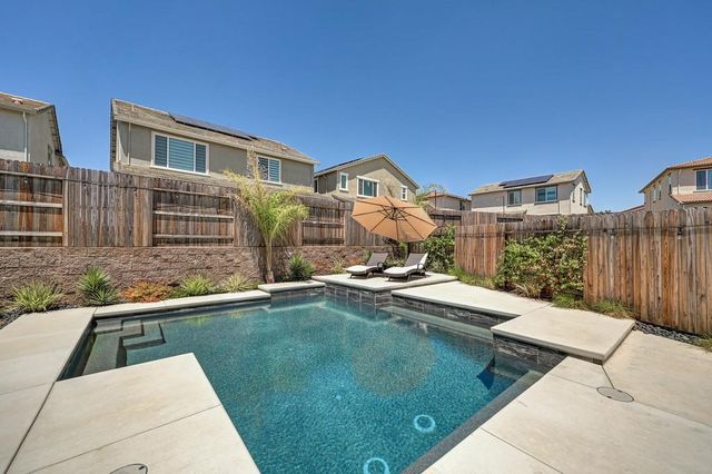 4518 Drowsy Water Way, Folsom, CA 95630