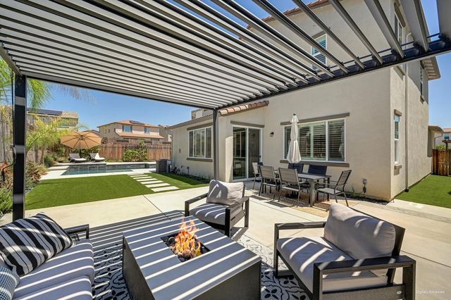 4518 Drowsy Water Way, Folsom, CA 95630