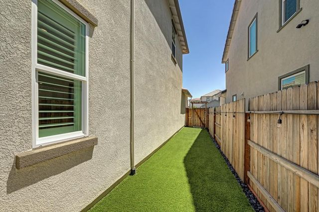 4518 Drowsy Water Way, Folsom, CA 95630