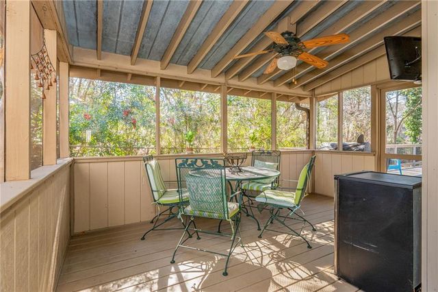 115 Creekview Drive, Woodstock, GA 30188