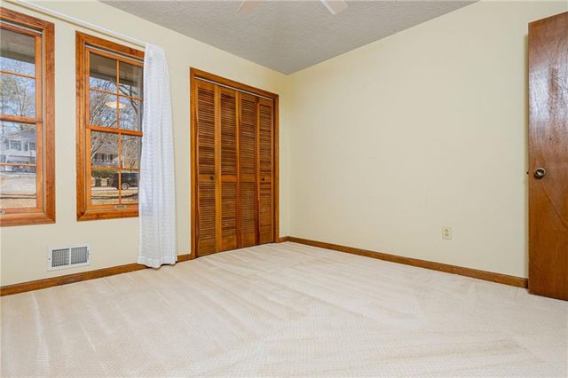 115 Creekview Drive, Woodstock, GA 30188