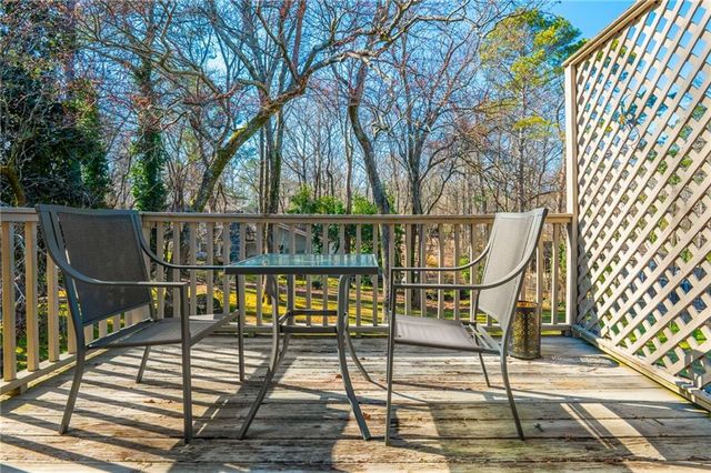 115 Creekview Drive, Woodstock, GA 30188