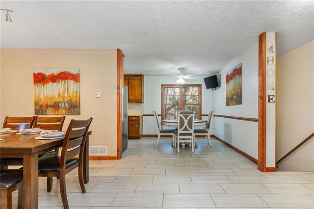 115 Creekview Drive, Woodstock, GA 30188