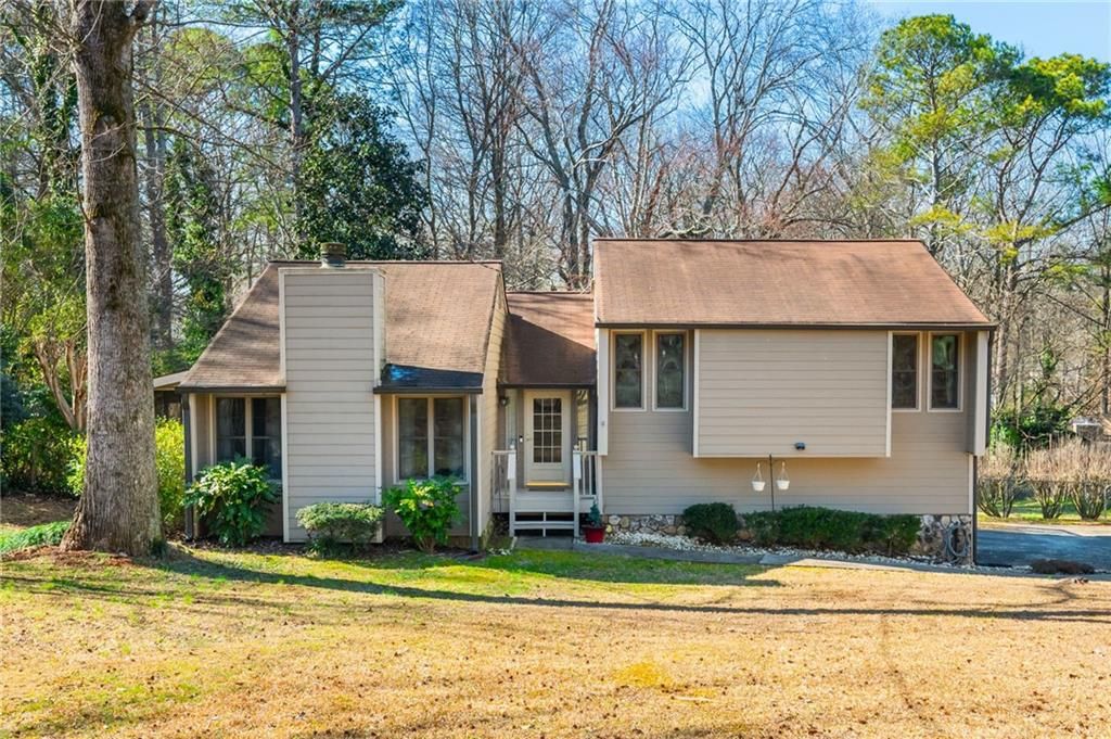 115 Creekview Drive, Woodstock, GA 30188