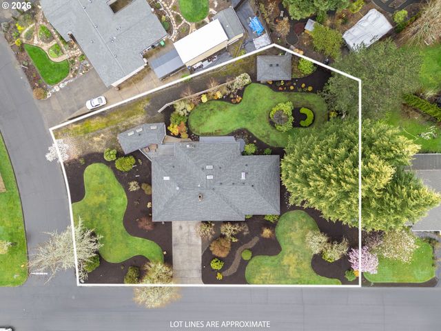 809 Ne DELSEY Rd, Hillsboro, OR 97124