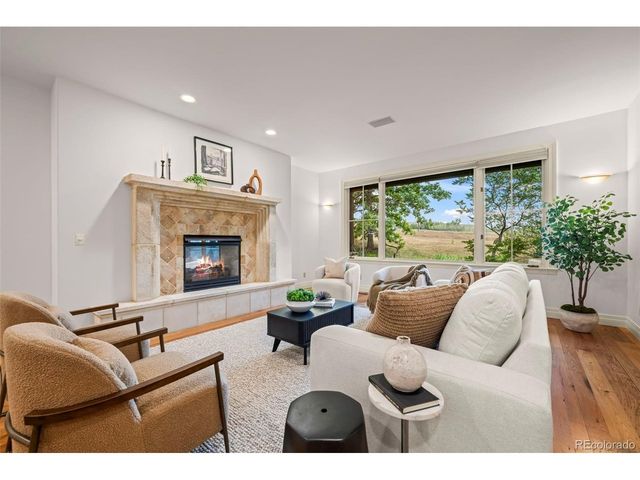 145 Brittany Ln, Lafayette, CO 80026