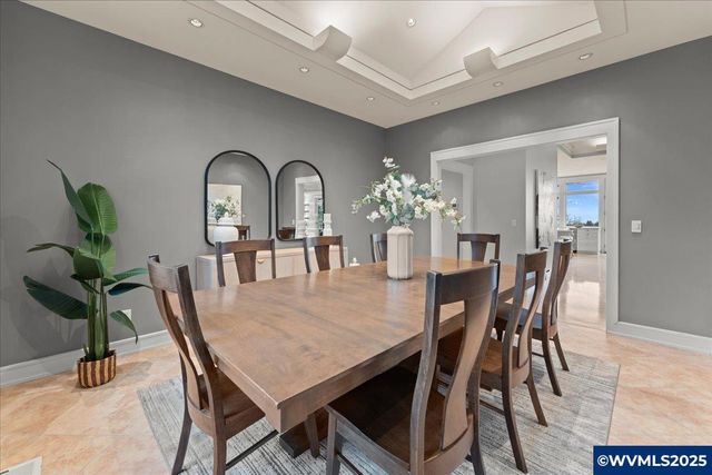 3252 Mt Kuebler Dr S, Salem, OR 97302