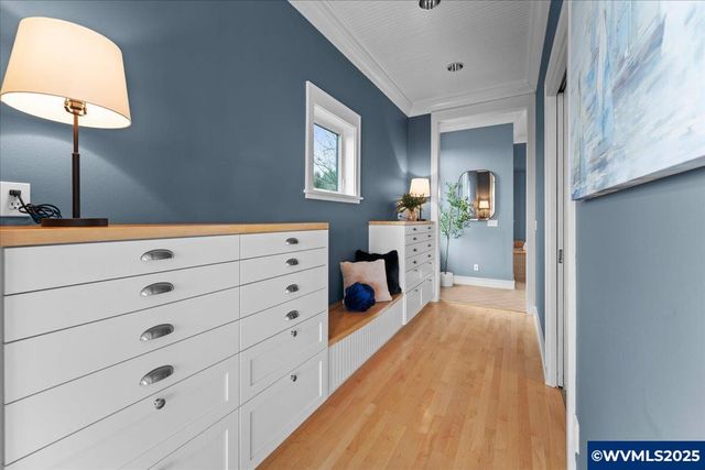 3252 Mt Kuebler Dr S, Salem, OR 97302