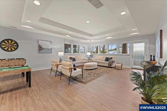 3252 Mt Kuebler Dr S, Salem, OR 97302