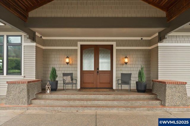 3252 Mt Kuebler Dr S, Salem, OR 97302