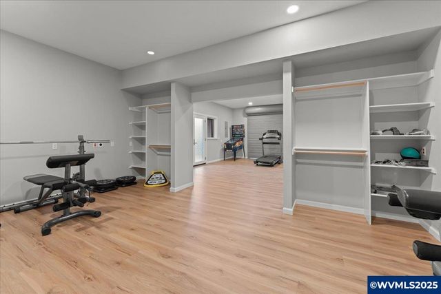 3252 Mt Kuebler Dr S, Salem, OR 97302