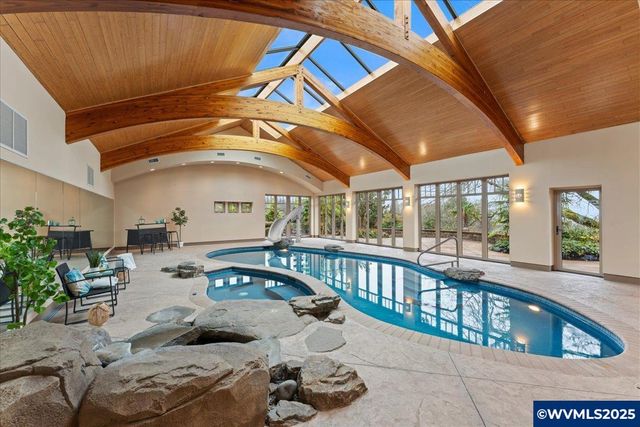 3252 Mt Kuebler Dr S, Salem, OR 97302