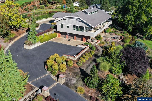 3252 Mt Kuebler Dr S, Salem, OR 97302