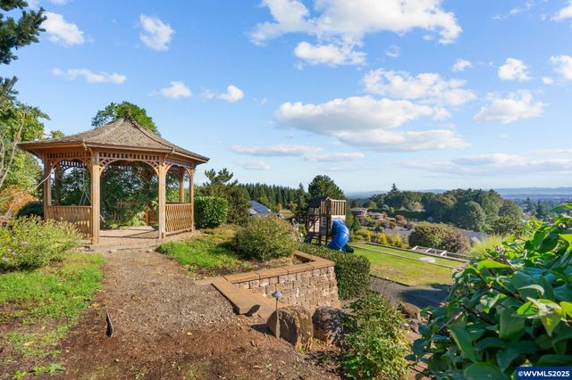 3252 Mt Kuebler Dr S, Salem, OR 97302