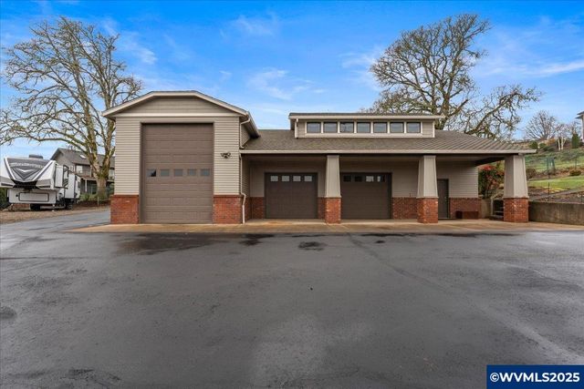 3252 Mt Kuebler Dr S, Salem, OR 97302