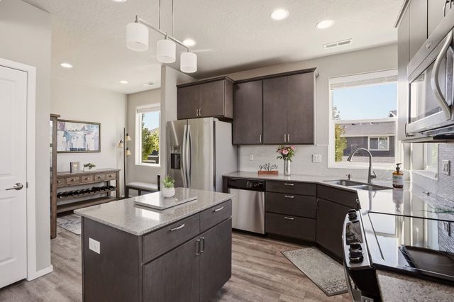 2211 W Bridge Ave, Spokane, WA 99201
